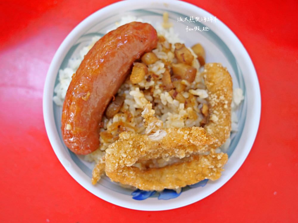 學甲虱目魚粥老店︱學甲人從小吃到大的老字號在地美食，新鮮肥美無刺虱目魚湯，讓人從早到晚都吃不膩!!感覺是下個必比登! 早上5點就開賣，食尚玩家採訪過喔～(附2024年菜單)