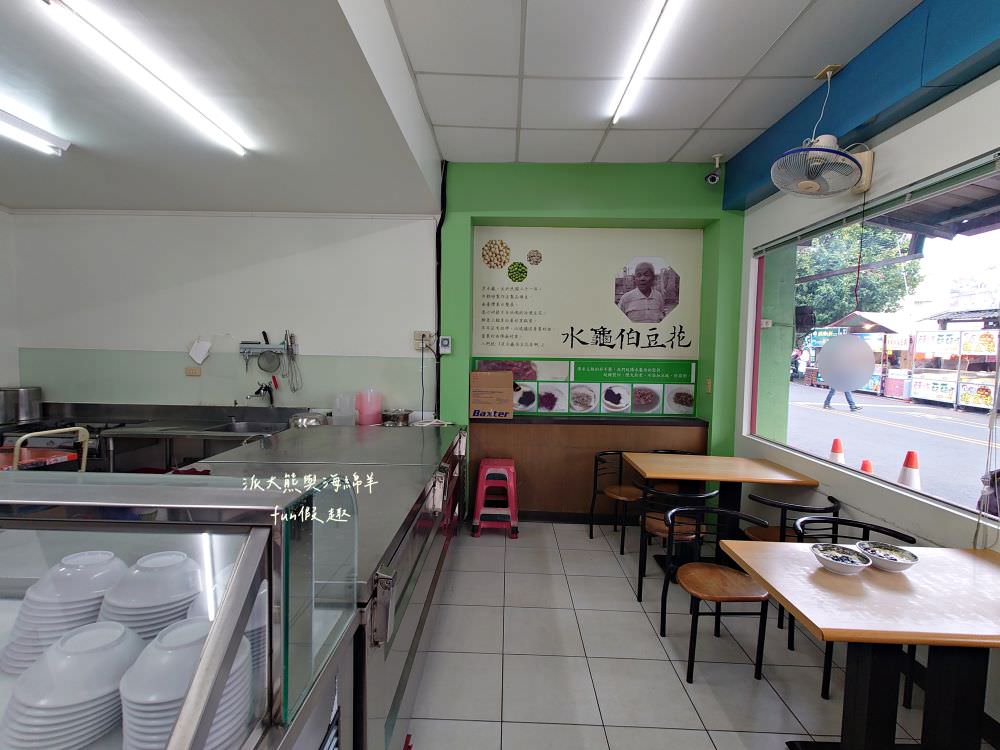 水龜伯豆花︱從三輪車沿途熱情叫賣到獨立店面，2代經營傳承逾一甲子，精心研發不用冰塊也能透心涼的冷凍招牌豆花，鹽水當地不可錯過的傳統古早味下午茶～