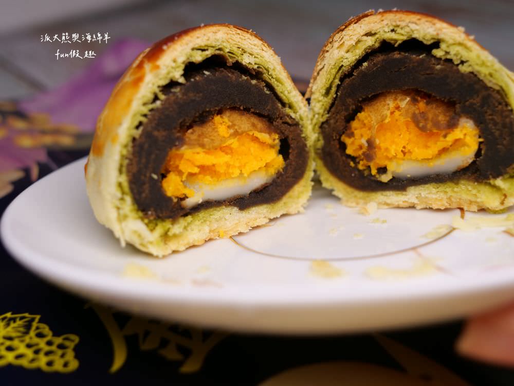 金葡萄蛋黃酥-總店佳里興｜來自台南佳里傳承3代的蛋黃酥，6種口味選擇多元，每種都皮酥餡足不甜膩，是中秋佳節或年節送禮最佳伴手禮，目前已有永康復國及高雄鳳山等兩家分店!!!～