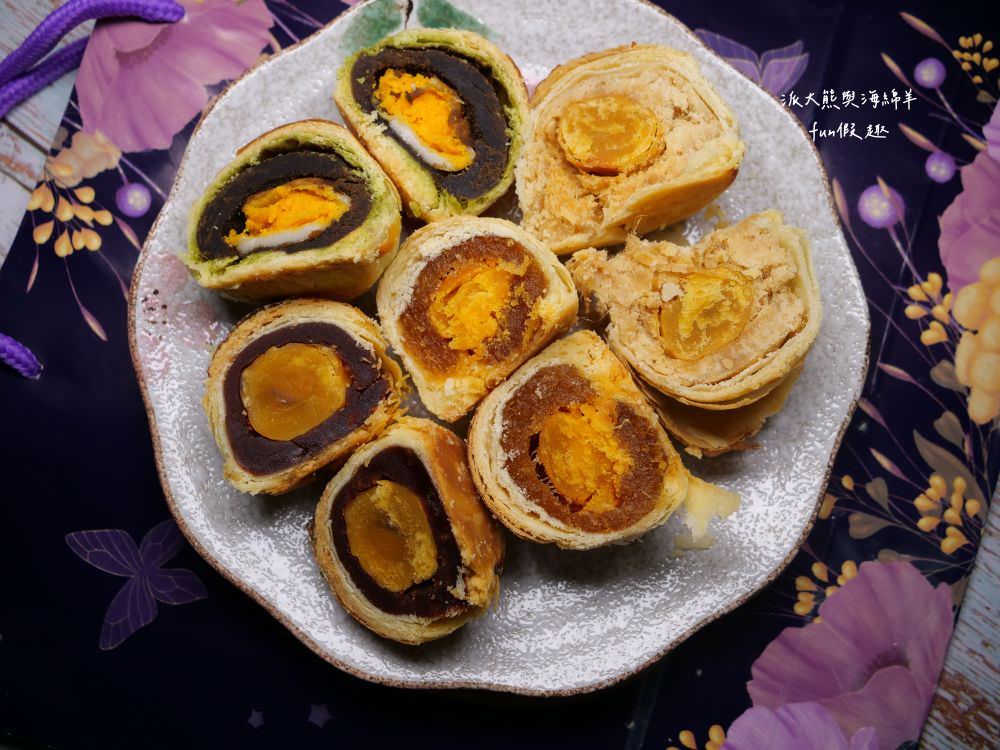 金葡萄蛋黃酥-總店佳里興｜來自台南佳里傳承3代的蛋黃酥，6種口味選擇多元，每種都皮酥餡足不甜膩，是中秋佳節或年節送禮最佳伴手禮，目前已有永康復國及高雄鳳山等兩家分店!!!～