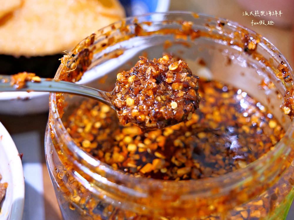 阿姬意麵｜朝聖鹽水知名意麵老店，點碗香Q鹽水意麵與熱呼呼大骨肉湯，再搭配卡茲酥脆乾肉燕，就是道地簡樸好滋味～