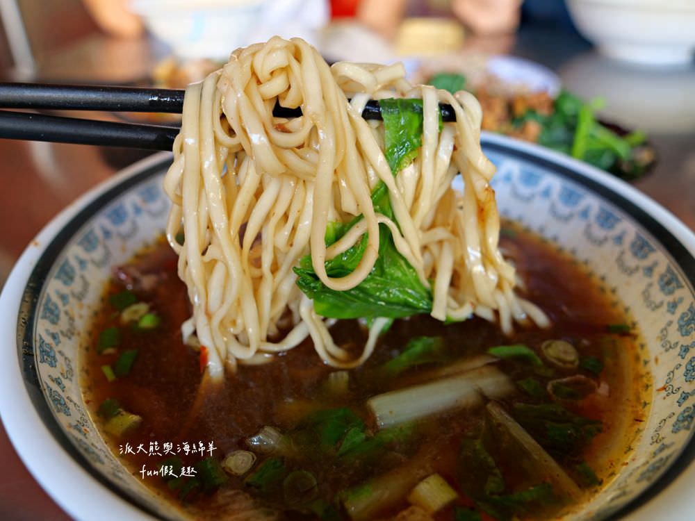 阿瑞肉羹麵︱雲林口湖巷弄隱藏在地美食，餐點美味價格實惠，店內充滿著人情味，不可錯過招牌紅燒排骨麵與肉羹系列!!!評價有4.6顆星以上～