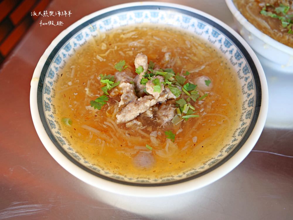 阿瑞肉羹麵︱雲林口湖巷弄隱藏在地美食，餐點美味價格實惠，店內充滿著人情味，不可錯過招牌紅燒排骨麵與肉羹系列!!!評價有4.6顆星以上～