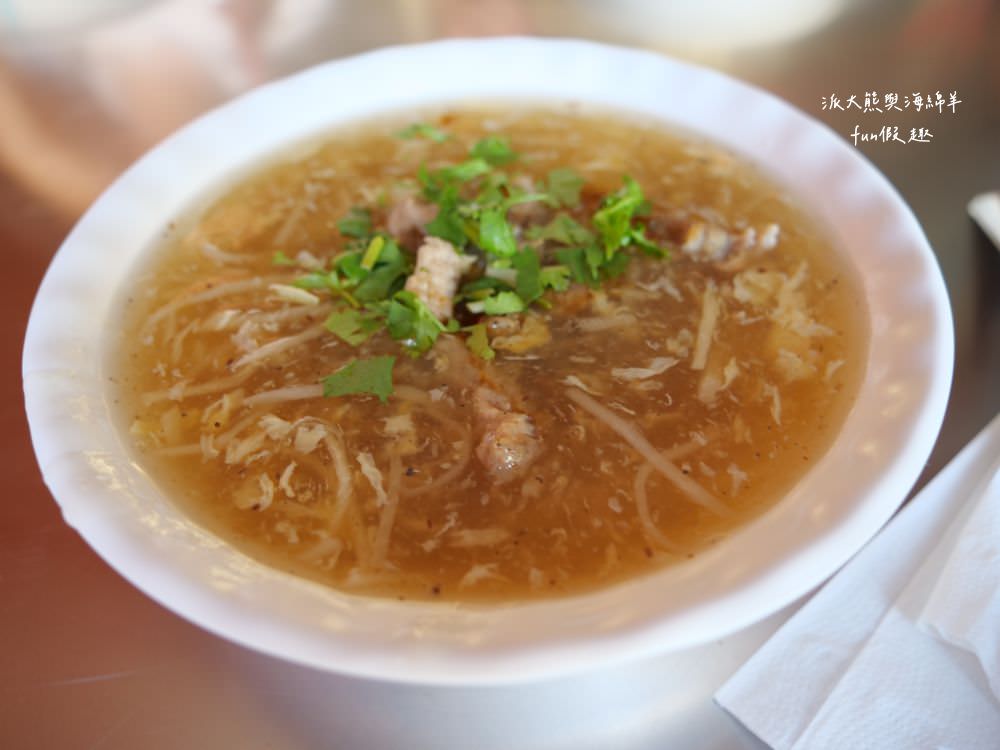 阿瑞肉羹麵︱雲林口湖巷弄隱藏在地美食，餐點美味價格實惠，店內充滿著人情味，不可錯過招牌紅燒排骨麵與肉羹系列!!!評價有4.6顆星以上～
