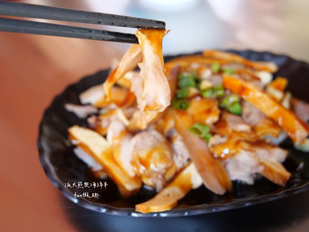 阿瑞肉羹麵︱雲林口湖巷弄隱藏在地美食，餐點美味價格實惠，店內充滿著人情味，不可錯過招牌紅燒排骨麵與肉羹系列!!!評價有4.6顆星以上～