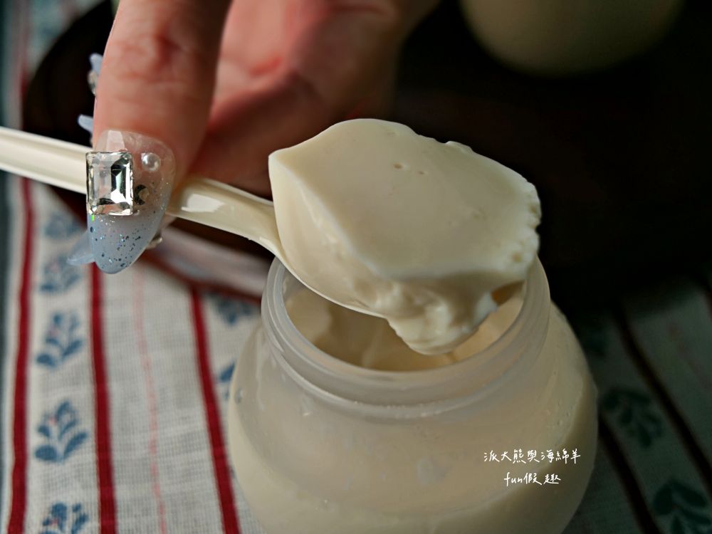 小雞伯爵奶酪｜來自臺南歸仁新開幕甜點品牌，每日新鮮手作奶酪，無添加鮮奶油低負擔，美味更是不打折扣!!!奶酪組合買4送1優惠～合作體驗✓