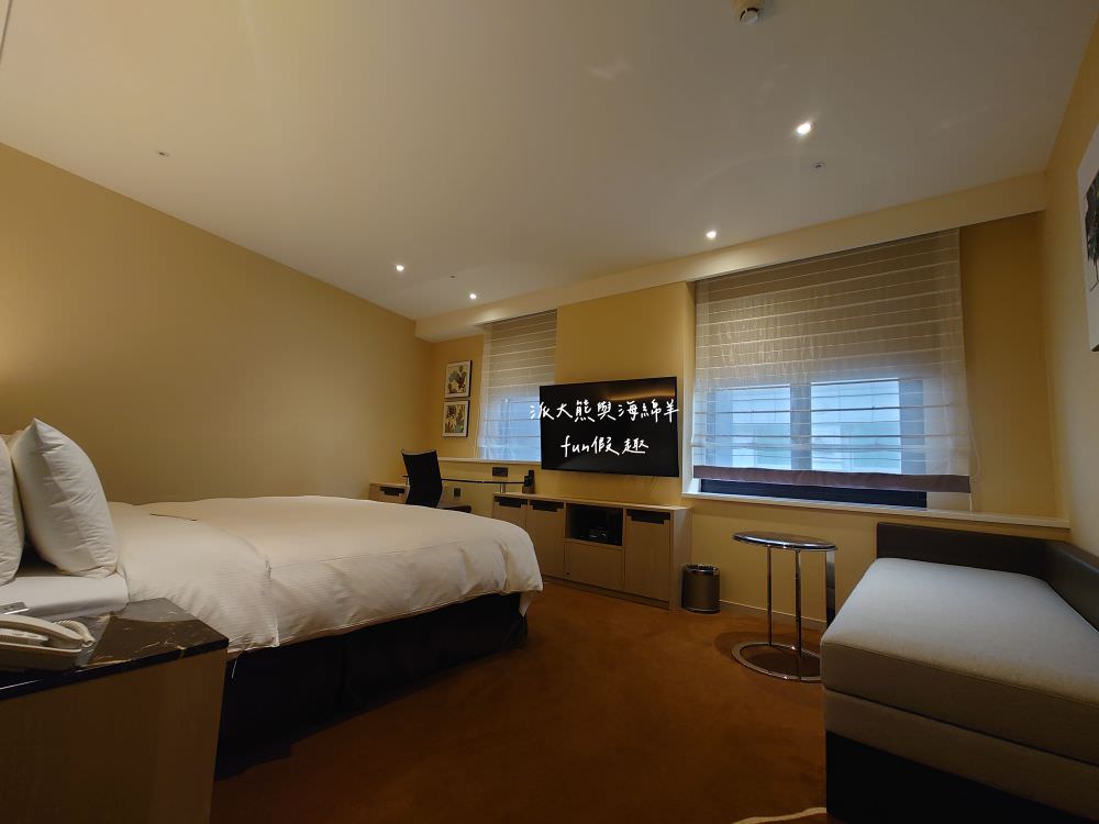 柯達大飯店 台北二店（K Hotel Taipei II）︱距離民權西路捷運站步行只要5分鐘，集簡約、舒適、交通等多項優點，性價比高且鬧中取靜，每個房型都有提供浴缸，臺北中山優質飯店推薦&夜訪大稻埕碼頭貨櫃市集!!!