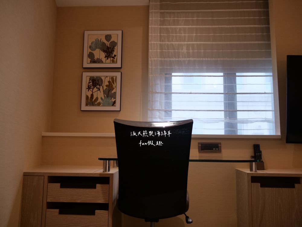 柯達大飯店 台北二店（K Hotel Taipei II）︱距離民權西路捷運站步行只要5分鐘，集簡約、舒適、交通等多項優點，性價比高且鬧中取靜，每個房型都有提供浴缸，臺北中山優質飯店推薦&夜訪大稻埕碼頭貨櫃市集!!!