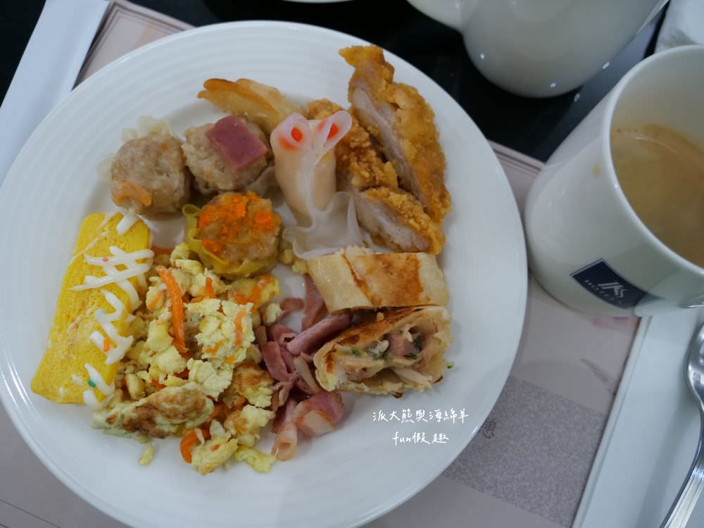柯達大飯店 台北二店（K Hotel Taipei II）︱距離民權西路捷運站步行只要5分鐘，集簡約、舒適、交通等多項優點，性價比高且鬧中取靜，每個房型都有提供浴缸，臺北中山優質飯店推薦&夜訪大稻埕碼頭貨櫃市集!!!