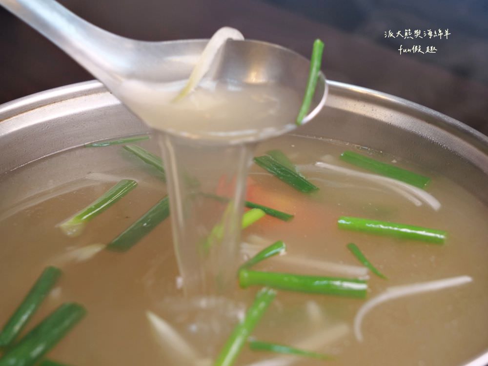 潮州牛肉陳（草屯總店）｜草屯首間來自屏東潮州的牛肉爐專賣店，新鮮直送溫體牛肉加上獨家藥膳風味湯底，搭配各種香噴噴牛肉熱炒，讓新大觀市集越晚越飄香!!!（2023.4開幕）