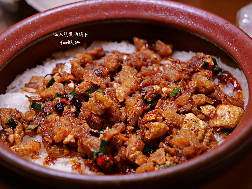 金都餐廳｜南投埔里也有揚名海內外國宴級餐廳，結合在地食材並將台菜料理注入創意元素，完成一道道充滿臺式文化的精緻國宴大菜，高貴不貴好享受!!!春節年菜圍爐好選擇～1994年創立～