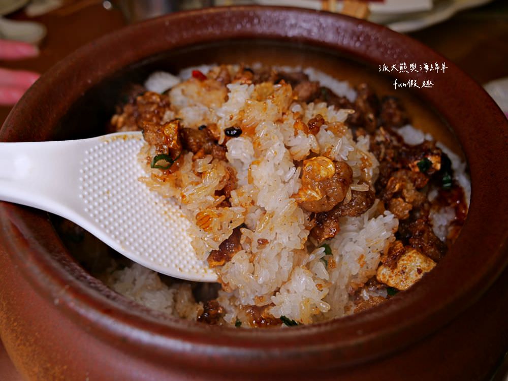 金都餐廳｜南投埔里也有揚名海內外國宴級餐廳，結合在地食材並將台菜料理注入創意元素，完成一道道充滿臺式文化的精緻國宴大菜，高貴不貴好享受!!!春節年菜圍爐好選擇～1994年創立～