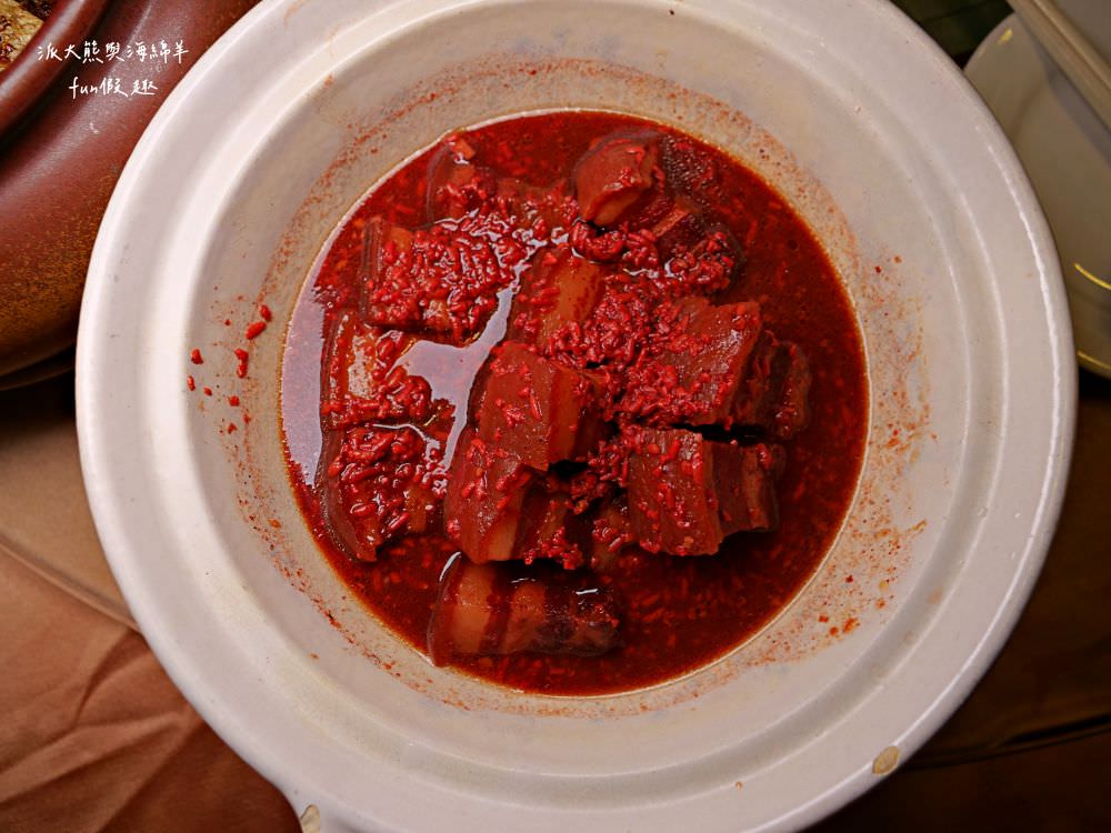 金都餐廳｜南投埔里也有揚名海內外國宴級餐廳，結合在地食材並將台菜料理注入創意元素，完成一道道充滿臺式文化的精緻國宴大菜，高貴不貴好享受!!!春節年菜圍爐好選擇～1994年創立～