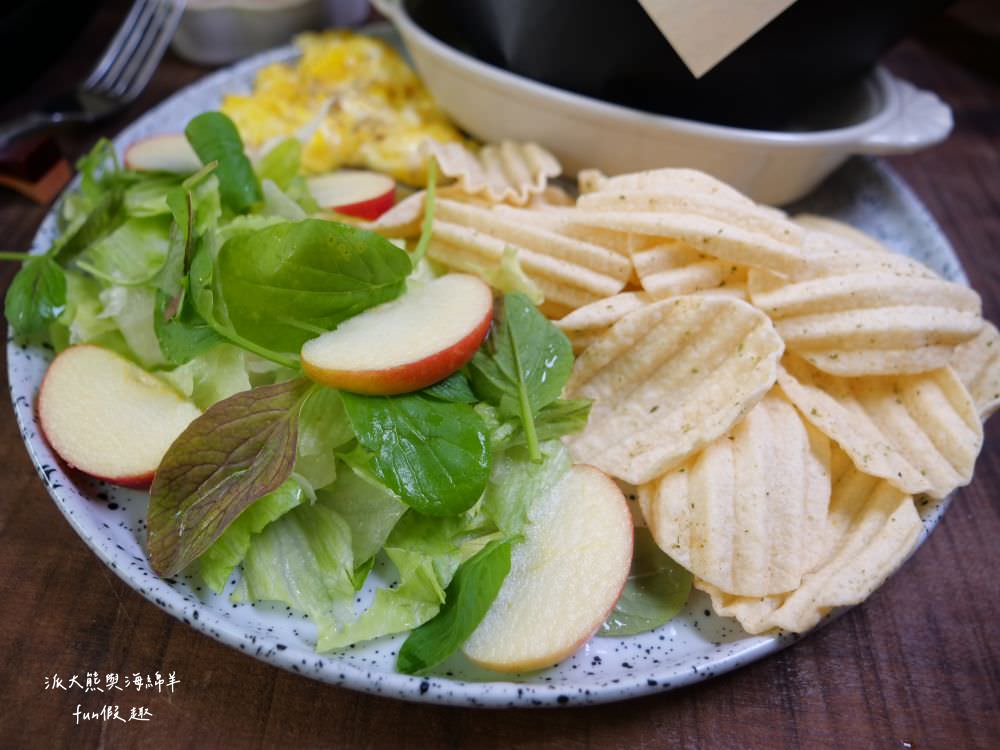 靑弎珈啡社｜藏匿草屯碧山路深巷裡的質感咖哩專賣餐館，2樓老宅改建隨處可見日式文青風情，假期就以美好早午餐或精緻下午茶，來度過慵懶輕奢的閒暇時光!!!另有輕鹹食、甜點及咖啡