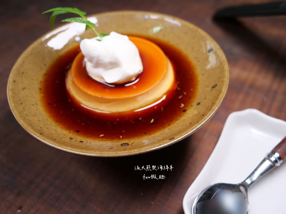 靑弎珈啡社｜藏匿草屯碧山路深巷裡的質感咖哩專賣餐館，2樓老宅改建隨處可見日式文青風情，假期就以美好早午餐或精緻下午茶，來度過慵懶輕奢的閒暇時光!!!另有輕鹹食、甜點及咖啡