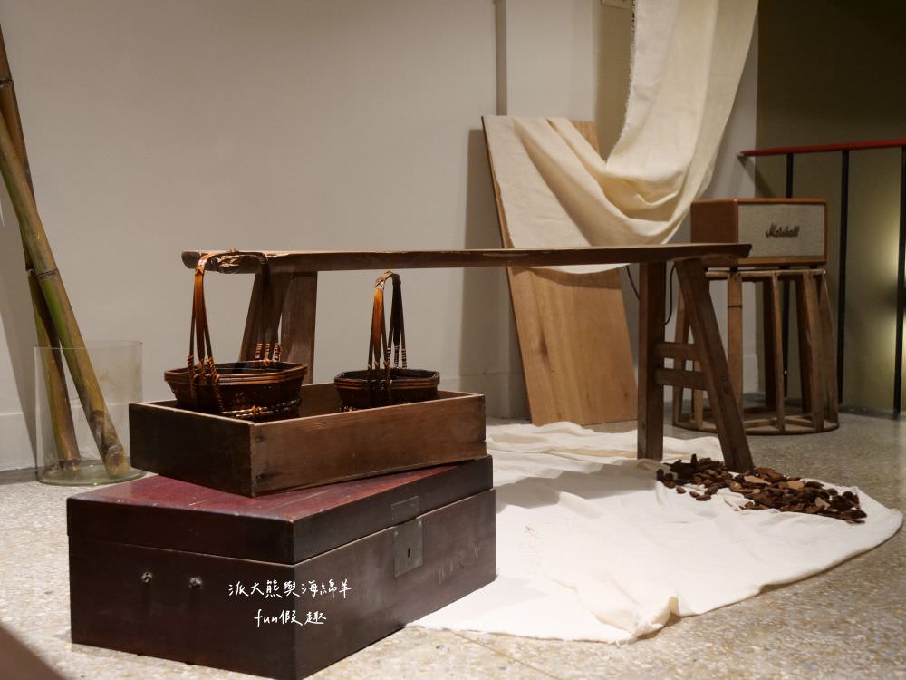 靑弎珈啡社｜藏匿草屯碧山路深巷裡的質感咖哩專賣餐館，2樓老宅改建隨處可見日式文青風情，假期就以美好早午餐或精緻下午茶，來度過慵懶輕奢的閒暇時光!!!另有輕鹹食、甜點及咖啡