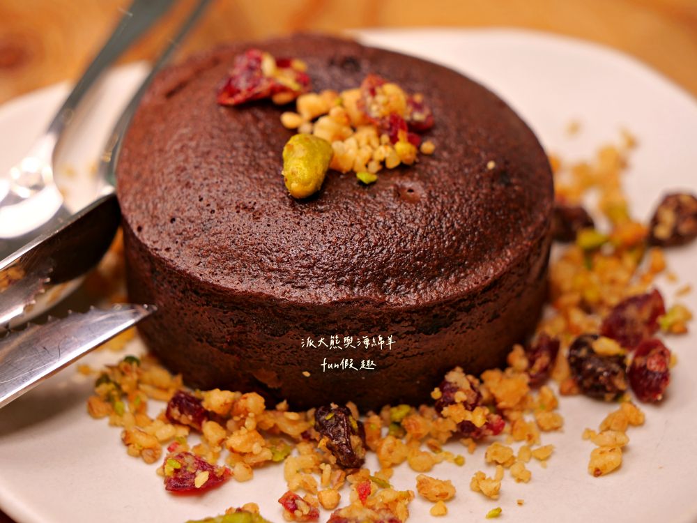 一日咖啡|草屯手工藝中心生活工藝館1F高質感手沖咖啡,結合在地手工藝,秉持什一堂烘焙坊與Sundawn Coffee Roaster日晨咖啡的好手藝,咖啡、飲品與甜點都很優的文青咖啡廳!!!周末家庭親子旅遊好去處+1~ - 第23張圖 一日咖啡|草屯手工藝中心生活工藝館1F高質感手沖咖啡,結合在地手工藝,秉持什一堂烘焙坊與Sundawn Coffee Roaster日晨咖啡的好手藝,咖啡、飲品與甜點都很優的文青咖啡廳!!!周末家庭親子旅遊好去處+1~