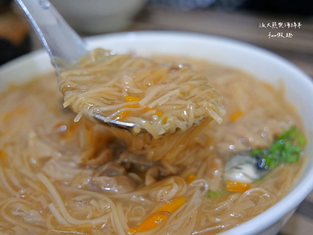 台東客來吃樂｜臺東市區必吃在地排隊美食，主打大腸蚵仔麵線與綠豆算兩大招牌，臺東首間麵線糊專賣店，飄香超過3代的古早好滋味!!! 創立於民國81年～