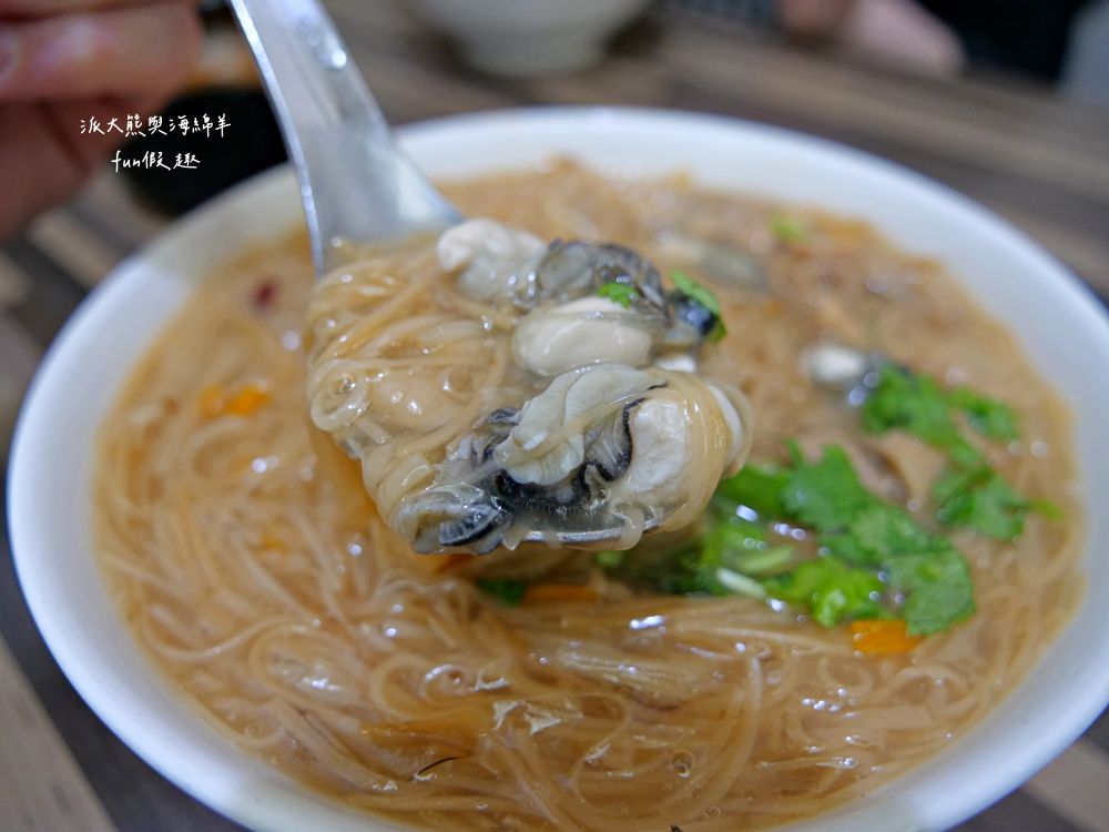 台東客來吃樂｜臺東市區必吃在地排隊美食，主打大腸蚵仔麵線與綠豆算兩大招牌，臺東首間麵線糊專賣店，飄香超過3代的古早好滋味!!! 創立於民國81年～