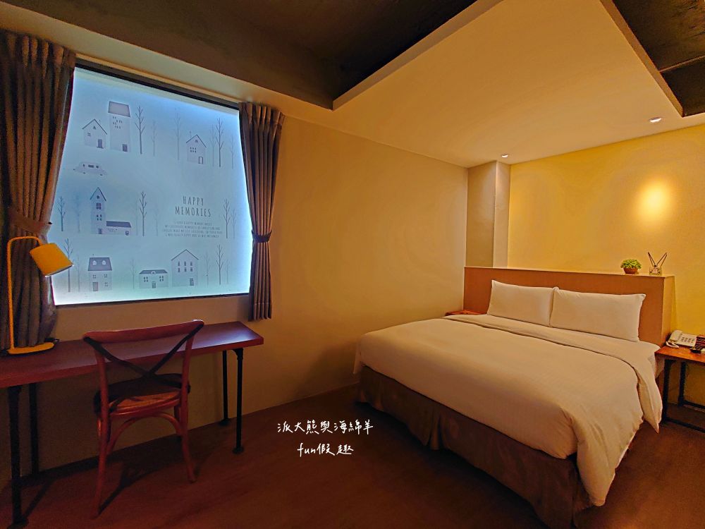 圖森文旅（Tourism Inn）︱鄰近永康車站及國道1號交流道的簡約商務型文旅，結合文青與輕工業裝潢風格，文旅麻雀雖小但五臟俱全的平價優質好選擇，頂樓還有絕美玻璃屋親子可欣賞無敵夜景!!!105年開幕～