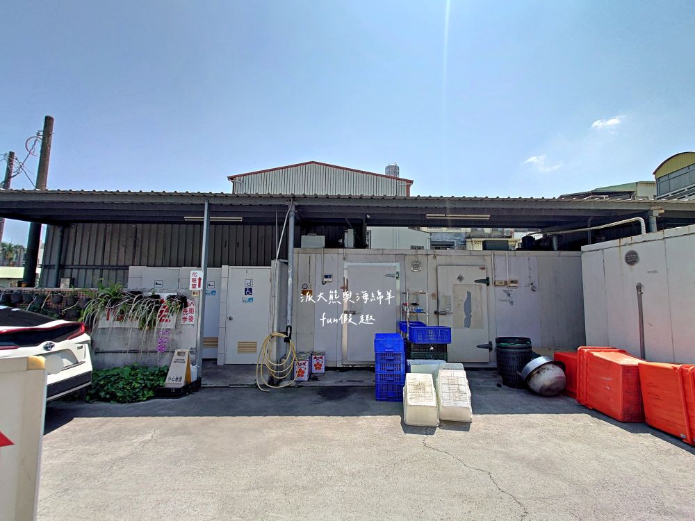 展哥虱目魚粥（永通2店）｜研發推出砂鍋魚頭新創菜色進行差異化經營，臺南學甲特產虱目魚料理新起之秀，二代延續永通總店的鮮甜無刺魚湯，寬敞空間的舒適用餐好選擇～