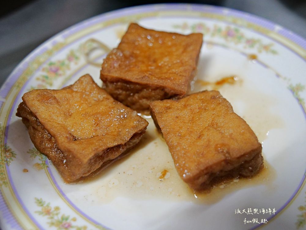 民權街92巷意麵老店｜南投市隱藏巷弄裡在地美食，從下午3點開始營業到宵夜的南投意麵，每種餐點都是超親民銅板價，夜裡嘴饞發作就來這裡享受飄香數十載的阿公阿嬤好手藝～
