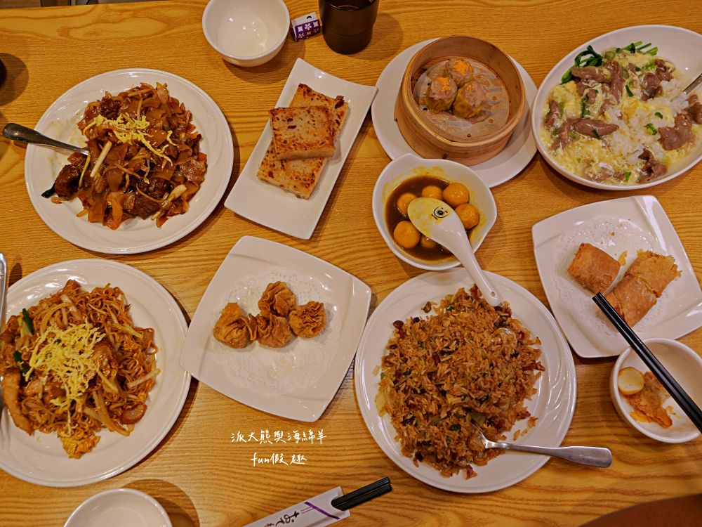 港飲港食茶餐廳｜花蓮也能吃到正宗道地港式茶餐廳，由土生土長的香港大廚還原各種港點風味，是花蓮必吃平價港飲優質首選美食!上午11點開始營業～