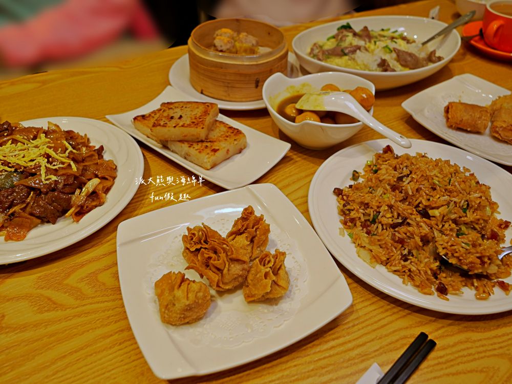 港飲港食茶餐廳｜花蓮也能吃到正宗道地港式茶餐廳，由土生土長的香港大廚還原各種港點風味，是花蓮必吃平價港飲優質首選美食!上午11點開始營業～