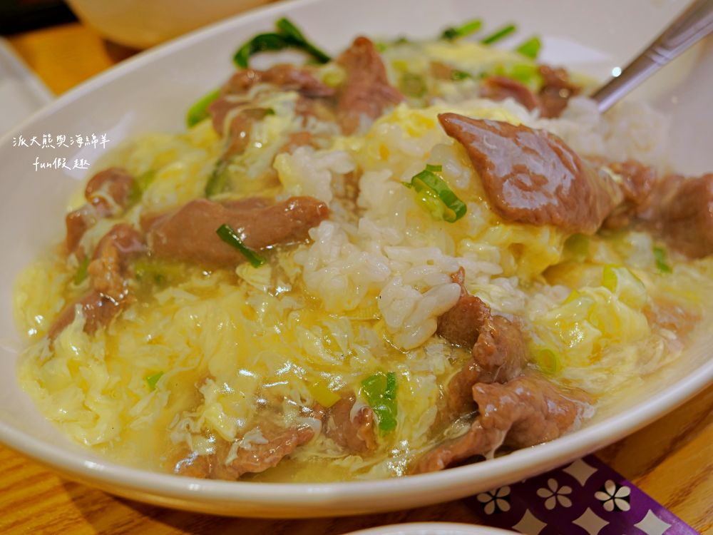 港飲港食茶餐廳｜花蓮也能吃到正宗道地港式茶餐廳，由土生土長的香港大廚還原各種港點風味，是花蓮必吃平價港飲優質首選美食!上午11點開始營業～