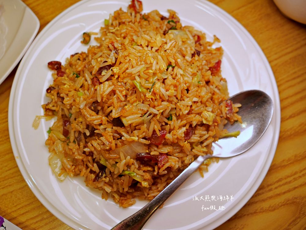 港飲港食茶餐廳｜花蓮也能吃到正宗道地港式茶餐廳，由土生土長的香港大廚還原各種港點風味，是花蓮必吃平價港飲優質首選美食!上午11點開始營業～