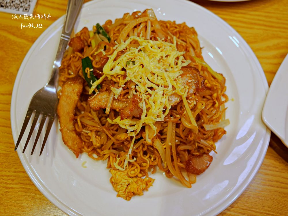 港飲港食茶餐廳｜花蓮也能吃到正宗道地港式茶餐廳，由土生土長的香港大廚還原各種港點風味，是花蓮必吃平價港飲優質首選美食!上午11點開始營業～