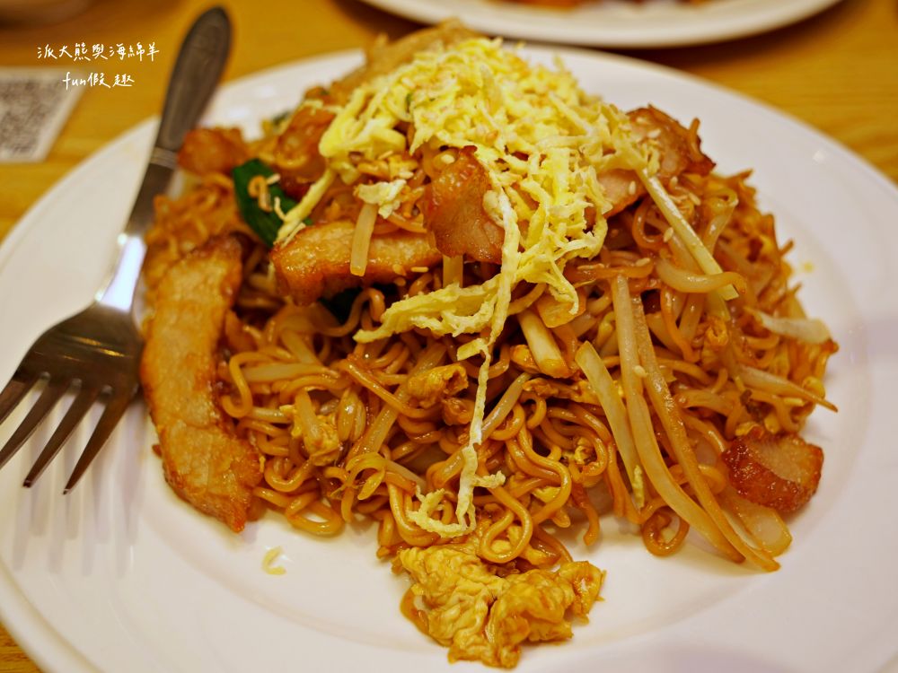 港飲港食茶餐廳｜花蓮也能吃到正宗道地港式茶餐廳，由土生土長的香港大廚還原各種港點風味，是花蓮必吃平價港飲優質首選美食!上午11點開始營業～