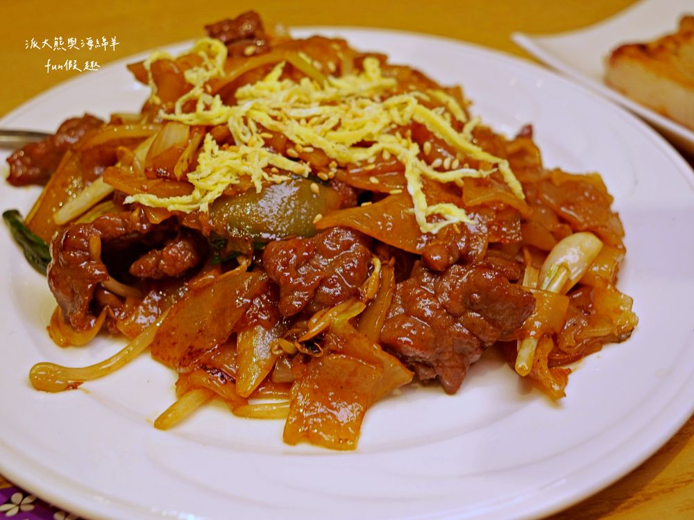 港飲港食茶餐廳｜花蓮也能吃到正宗道地港式茶餐廳，由土生土長的香港大廚還原各種港點風味，是花蓮必吃平價港飲優質首選美食!上午11點開始營業～