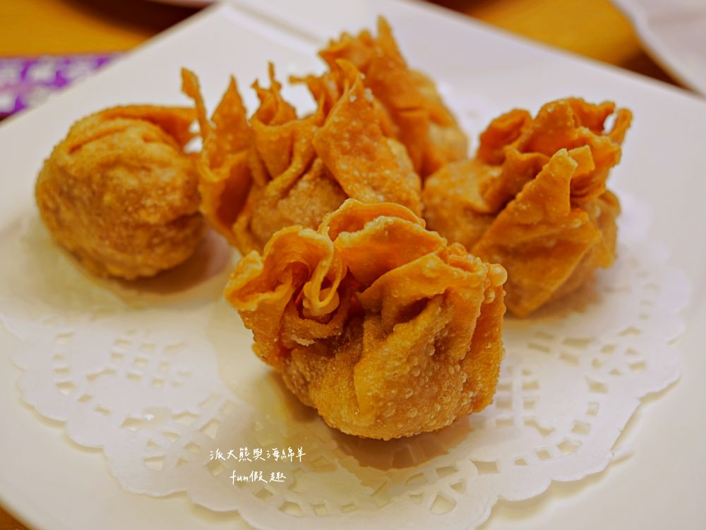 港飲港食茶餐廳｜花蓮也能吃到正宗道地港式茶餐廳，由土生土長的香港大廚還原各種港點風味，是花蓮必吃平價港飲優質首選美食!上午11點開始營業～