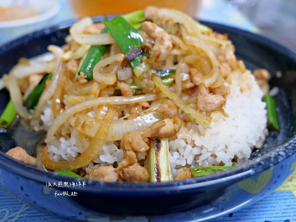 禾家食堂｜臺南學甲中山路的溫馨食堂，夏日內用冷氣供應，推薦獨家秘製炒泡麵與蔥爆蓋飯，用心手做好滋味～110年底開幕