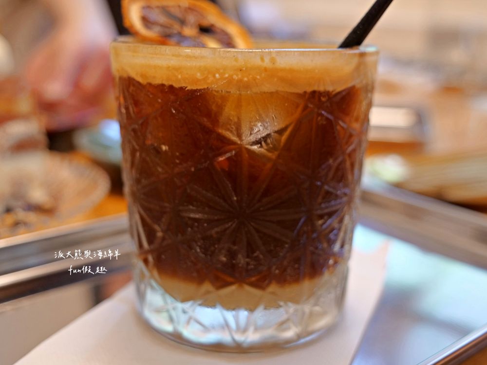 SabiSabi Coffee&Sweets｜被神級肉桂捲佐冰淇淋所耽誤的老宅咖啡廳，隱身花蓮美崙巷弄之間，午後來杯西西里氣泡檸檬美式搭配大人味提拉米蘇，感受洄瀾慵懶慢活步調～原創始店Wasabi coffee 的美崙2號店