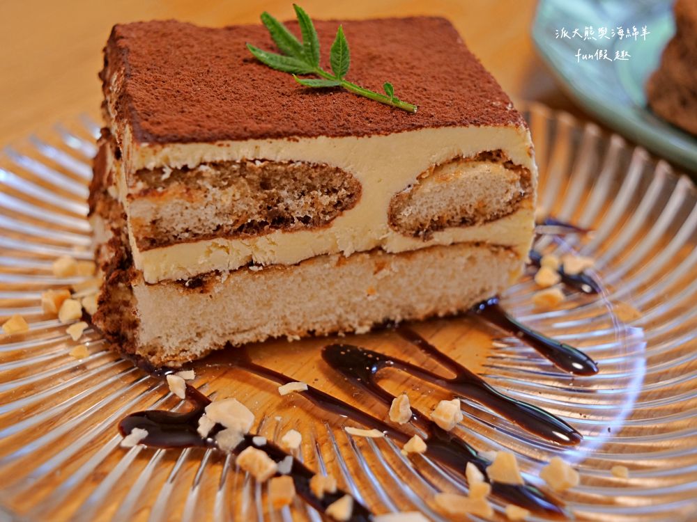 SabiSabi Coffee&Sweets｜被神級肉桂捲佐冰淇淋所耽誤的老宅咖啡廳，隱身花蓮美崙巷弄之間，午後來杯西西里氣泡檸檬美式搭配大人味提拉米蘇，感受洄瀾慵懶慢活步調～原創始店Wasabi coffee 的美崙2號店