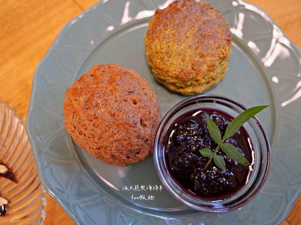 SabiSabi Coffee&Sweets｜被神級肉桂捲佐冰淇淋所耽誤的老宅咖啡廳，隱身花蓮美崙巷弄之間，午後來杯西西里氣泡檸檬美式搭配大人味提拉米蘇，感受洄瀾慵懶慢活步調～原創始店Wasabi coffee 的美崙2號店