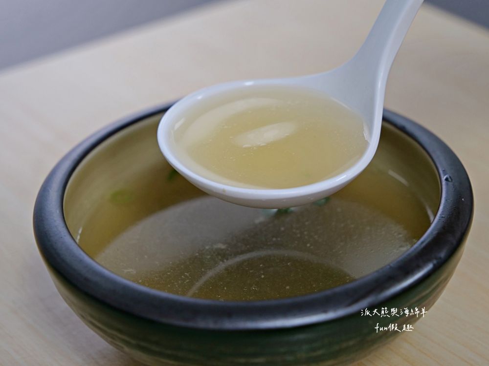 唔麵食堂｜主打充滿南洋風味Q彈越式炒粄條與鮮甜濃郁現熬大骨湯，餐點美味CP值高，草屯平價高水準美食又多1間!!!112新開幕～