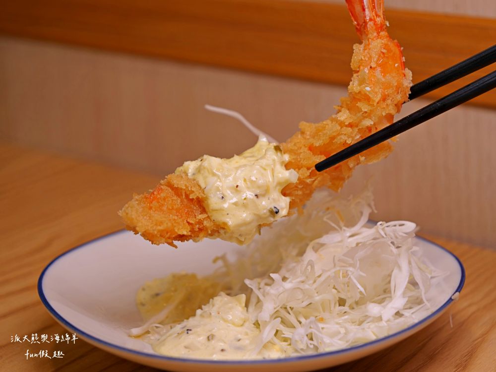 小東洋日式洋食館｜南投草屯隱藏版高CP值手作日式咖哩，推薦必吃咖哩飯、燉豬肉、炸漢堡排、美味布丁，用餐氛圍簡約溫馨，是在地人不想告訴你的口袋名單～高達4.9顆星，112.4開幕