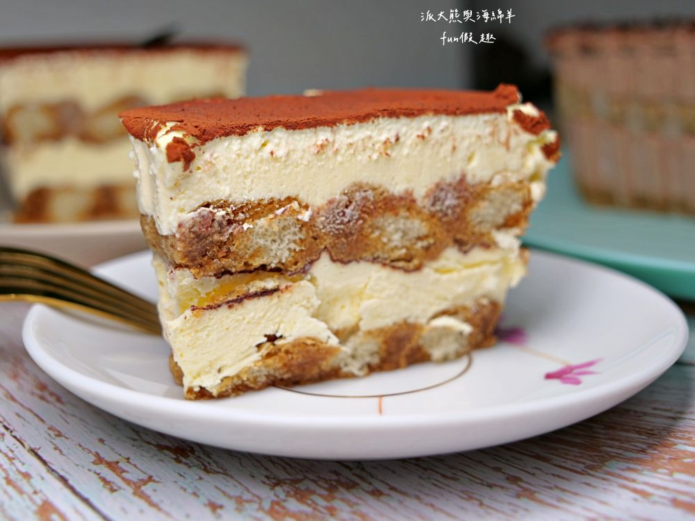 柏尼西蒙甜點工坊Buonissimo｜南投埔里竟有道地提拉米蘇，主廚來自北義柏丁家族並遵循傳統古法，將馬斯卡邦乳酪、比利時可可粉及拇指餅乾完美結合，還原充滿義式風情的精緻甜點，送禮自用兩相宜!!!共有5種口味～