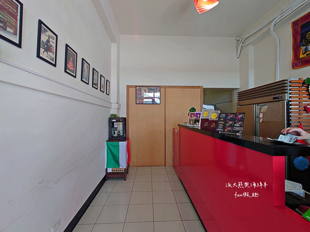 柏尼西蒙甜點工坊Buonissimo｜南投埔里竟有道地提拉米蘇，主廚來自北義柏丁家族並遵循傳統古法，將馬斯卡邦乳酪、比利時可可粉及拇指餅乾完美結合，還原充滿義式風情的精緻甜點，送禮自用兩相宜!!!共有5種口味～