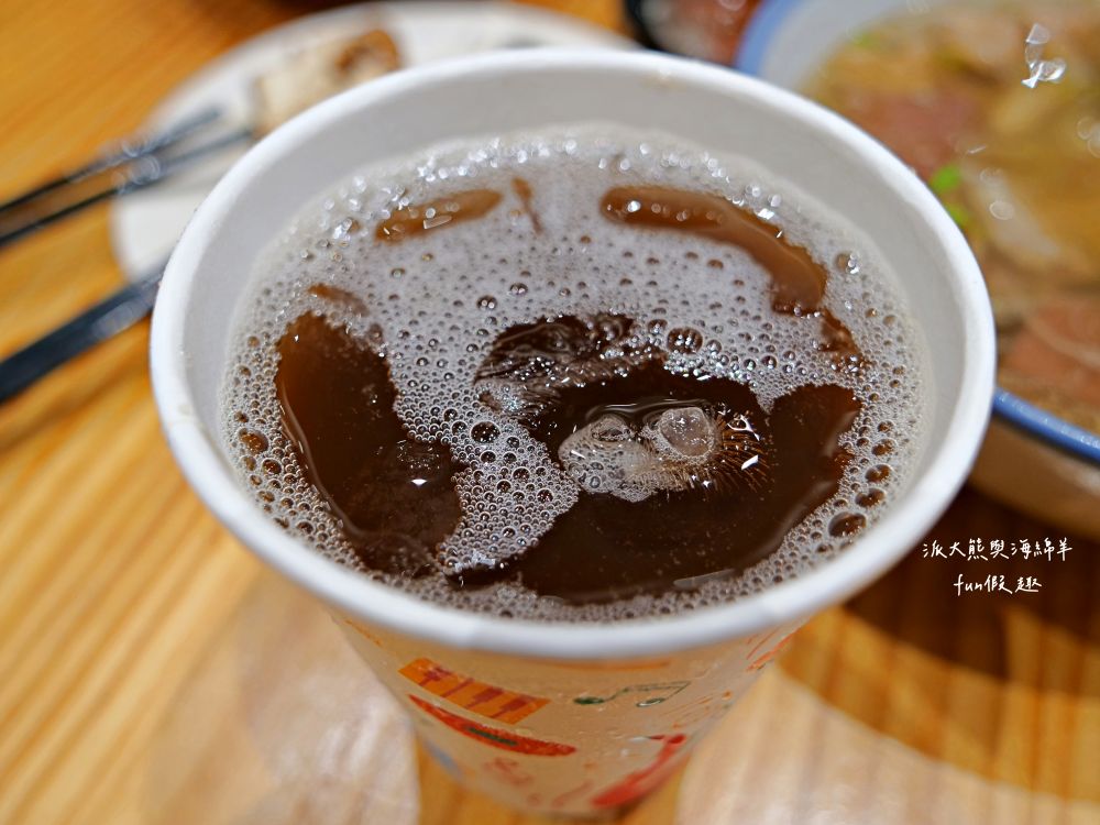 阿蓮米粉湯|經典Q彈米粉與新鮮飽滿大蚵仔完美結合,份量十足CP值高的溫馨家常料理,鄰近臺中後火車站及大魯閣新時代購物中心,傳承逾一甲子的古早好味道!!!第3代在108年開設,連食尚玩家都來採訪唷~ - 第23張圖 阿蓮米粉湯|經典Q彈米粉與新鮮飽滿大蚵仔完美結合,份量十足CP值高的溫馨家常料理,鄰近臺中後火車站及大魯閣新時代購物中心,傳承逾一甲子的古早好味道!!!第3代在108年開設,連食尚玩家都來採訪唷~