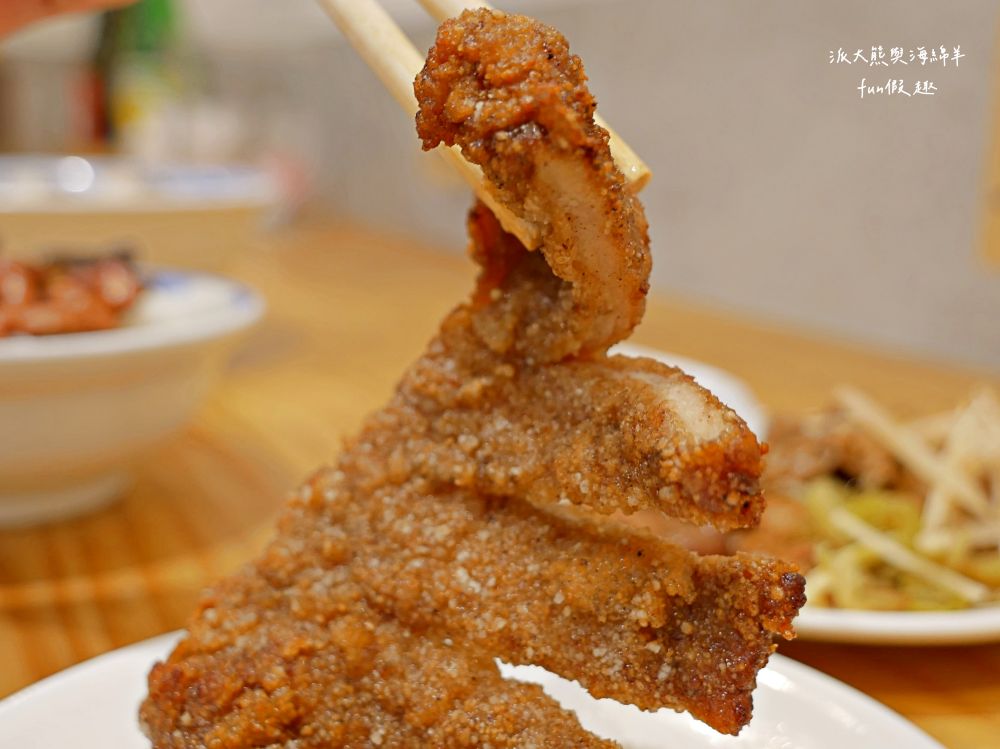 阿蓮米粉湯|經典Q彈米粉與新鮮飽滿大蚵仔完美結合,份量十足CP值高的溫馨家常料理,鄰近臺中後火車站及大魯閣新時代購物中心,傳承逾一甲子的古早好味道!!!第3代在108年開設,連食尚玩家都來採訪唷~ - 第60張圖 阿蓮米粉湯|經典Q彈米粉與新鮮飽滿大蚵仔完美結合,份量十足CP值高的溫馨家常料理,鄰近臺中後火車站及大魯閣新時代購物中心,傳承逾一甲子的古早好味道!!!第3代在108年開設,連食尚玩家都來採訪唷~