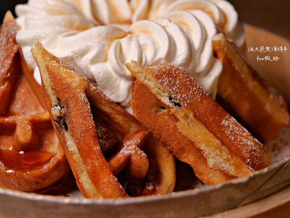 Oops驚奇咖啡|鄰近花蓮東大門夜市,裝潢氛圍充滿驚喜,早午餐、義大利麵、甜點一次滿足,鬧中取靜的熱門複合式餐廳,並提供寵物友善環境~2012年開幕 - 第38張圖 Oops驚奇咖啡|鄰近花蓮東大門夜市,裝潢氛圍充滿驚喜,早午餐、義大利麵、甜點一次滿足,鬧中取靜的熱門複合式餐廳,並提供寵物友善環境~2012年開幕