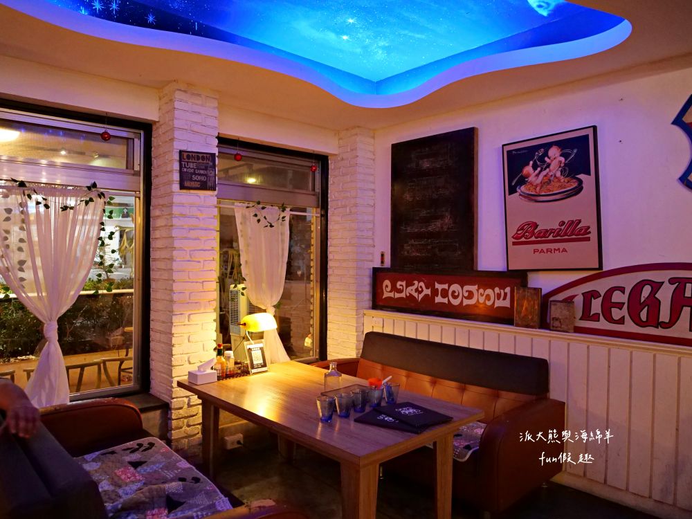 Oops驚奇咖啡｜鄰近花蓮東大門夜市，裝潢氛圍充滿驚喜，早午餐、義大利麵、甜點一次滿足，鬧中取靜的熱門複合式餐廳，並提供寵物友善環境～2012年開幕