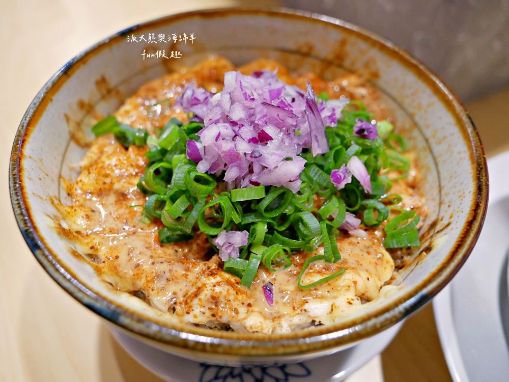 鷄塩拉麵吉鷄|臺中後火車站日式拉麵,以濃郁雞白湯為基底,延續東京醬油拉麵超極丸創新精神,研發出松露奶油、雞湯咖哩、番茄雞湯等多種口味,吃不飽還能免費加湯加麵1次唷!!!超極丸2店~ - 第18張圖 鷄塩拉麵吉鷄|臺中後火車站日式拉麵,以濃郁雞白湯為基底,延續東京醬油拉麵超極丸創新精神,研發出松露奶油、雞湯咖哩、番茄雞湯等多種口味,吃不飽還能免費加湯加麵1次唷!!!超極丸2店~