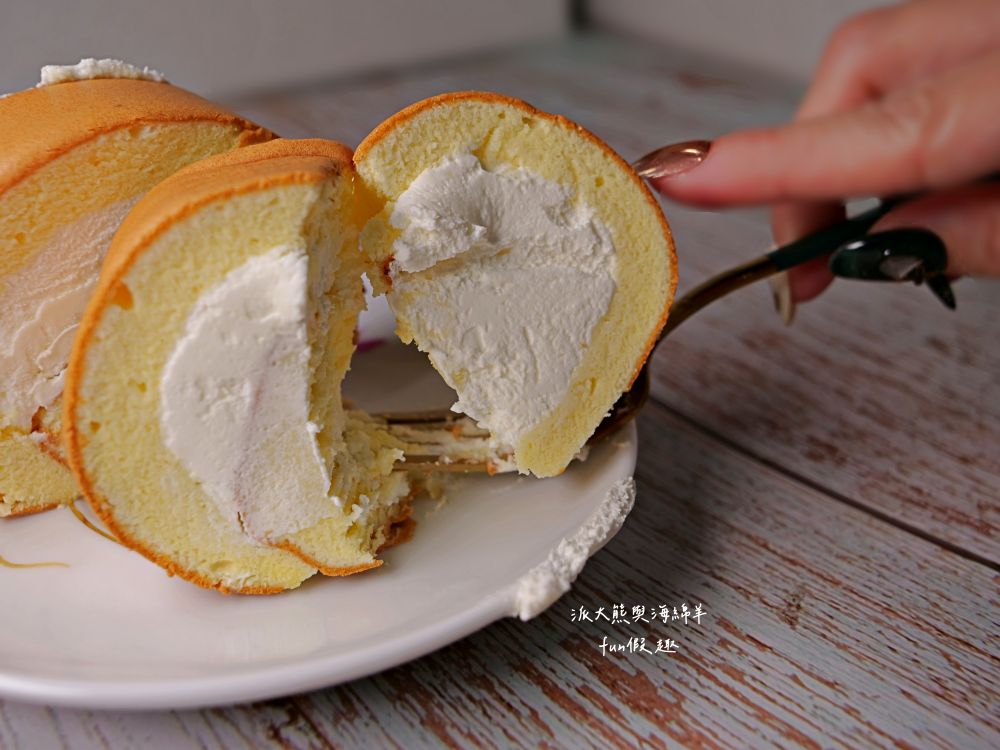 Gelovery Gift蒟若妮頂級法式甜點店|品嚐生乳捲界勞斯萊斯,食材嚴選內麥金寶笠、北海道中澤奶霜及法國愛樂薇馬斯卡邦乳酪等,甜點高貴不貴,每口都能感受濃郁乳香好滋味!!!目前只有3間實體店,也可以網購~生乳捲心得評價在這邊 - 第11張圖 Gelovery Gift蒟若妮頂級法式甜點店|品嚐生乳捲界勞斯萊斯,食材嚴選內麥金寶笠、北海道中澤奶霜及法國愛樂薇馬斯卡邦乳酪等,甜點高貴不貴,每口都能感受濃郁乳香好滋味!!!目前只有3間實體店,也可以網購~生乳捲心得評價在這邊