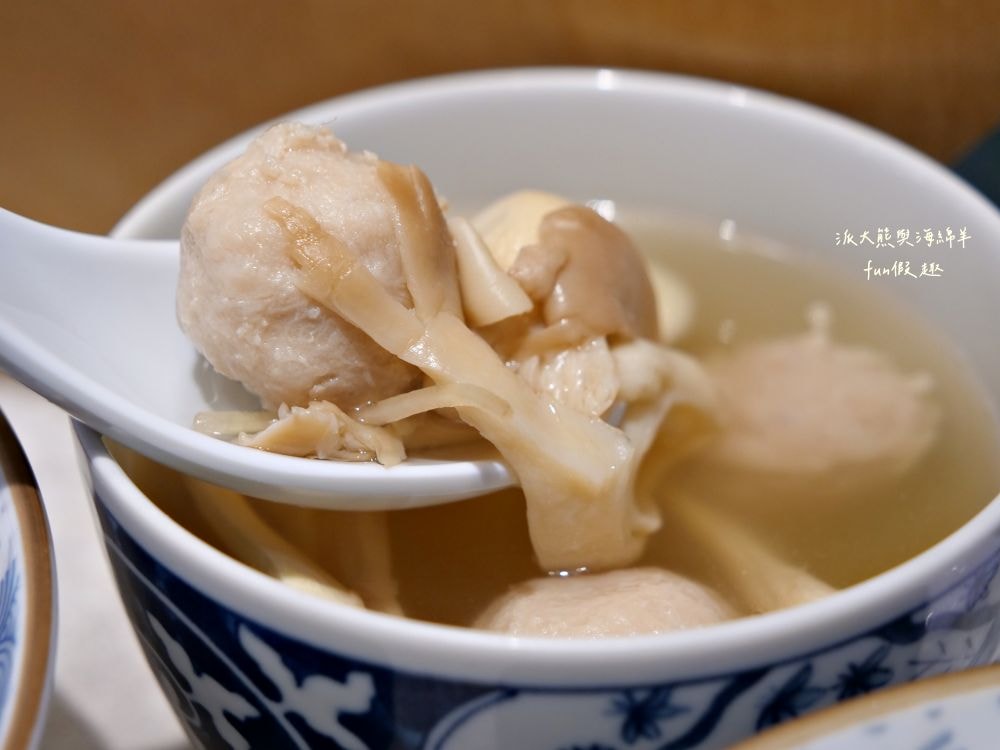 夥拌麵｜老宅改建並注入文青靈魂的優質平價麵館，臺中後火車站銅板美食，走8分鐘來互助街裡享用溫馨夥拌麵～