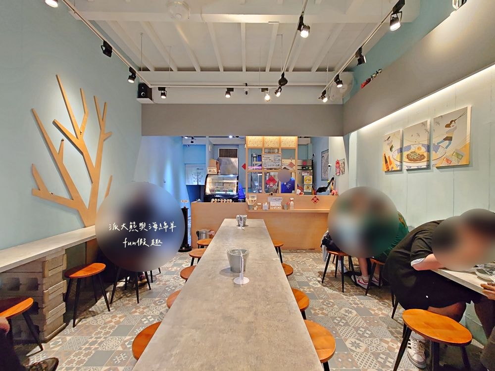 夥拌麵｜老宅改建並注入文青靈魂的優質平價麵館，臺中後火車站銅板美食，走8分鐘來互助街裡享用溫馨夥拌麵～